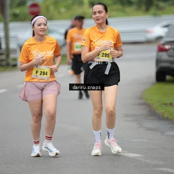 Runner Photo 8585092