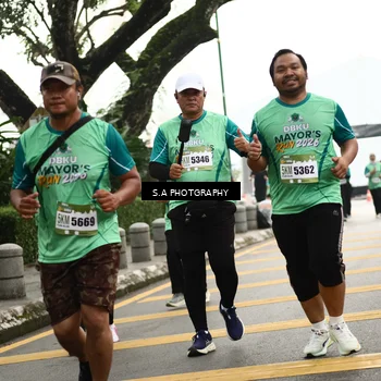 Runner Photo 8585187