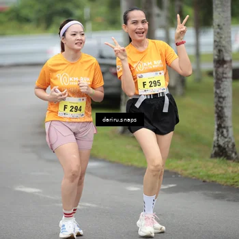 Runner Photo 8585193