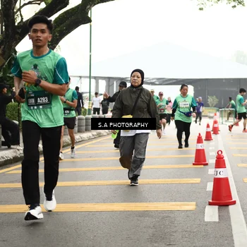 Runner Photo 8585195