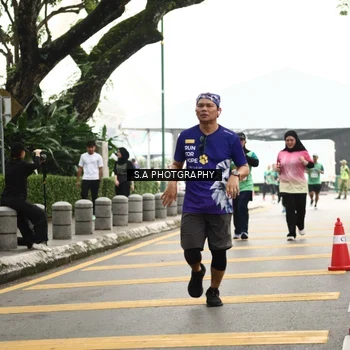 Runner Photo 8585217