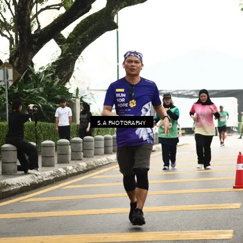 Runner Photo 8585218