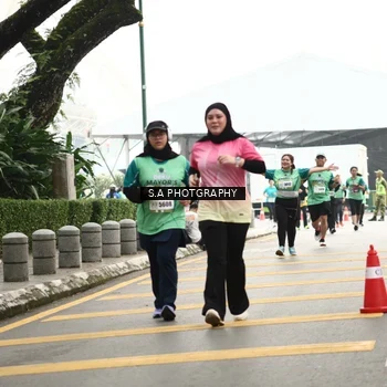 Runner Photo 8585226
