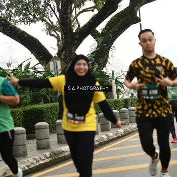 Runner Photo 8585264