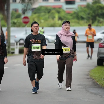 Runner Photo 8585291