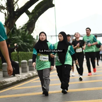 Runner Photo 8585292