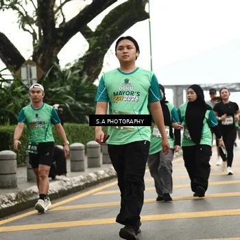 Runner Photo 8585298