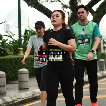 Runner Photo 8585302