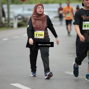 Runner Photo 8585310
