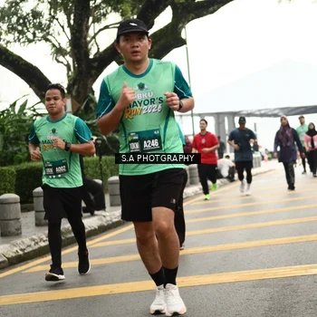 Runner Photo 8585331