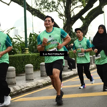 Runner Photo 8585334