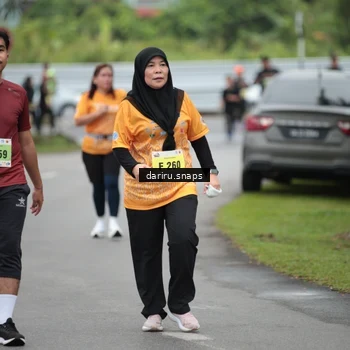Runner Photo 8585344