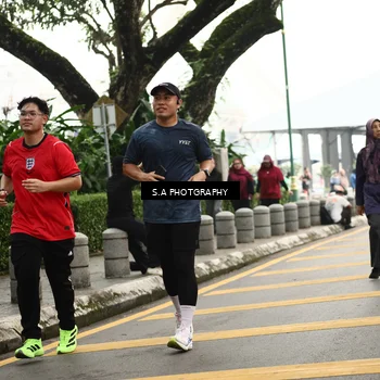 Runner Photo 8585346
