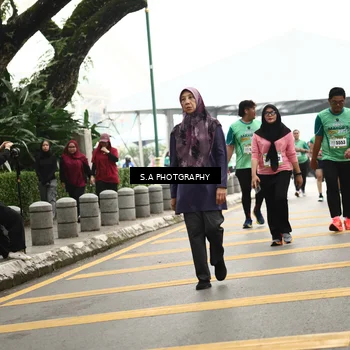 Runner Photo 8585347