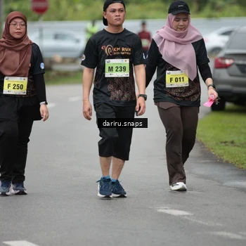 Runner Photo 8585350