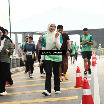 Runner Photo 8585372