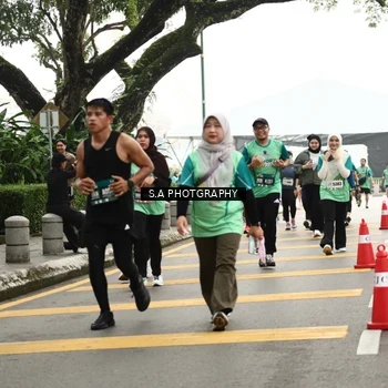Runner Photo 8585375