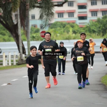 Runner Photo 8585378