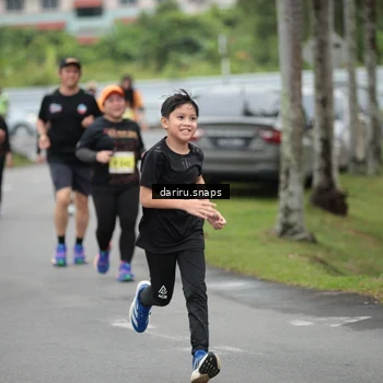 Runner Photo 8585392