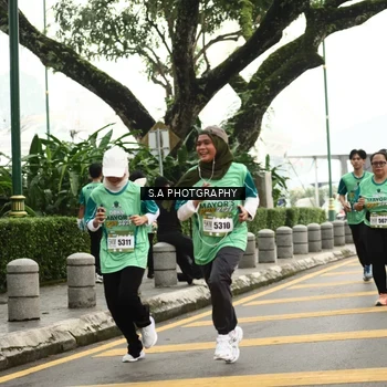 Runner Photo 8585511