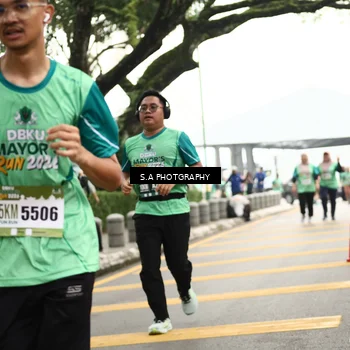 Runner Photo 8585517