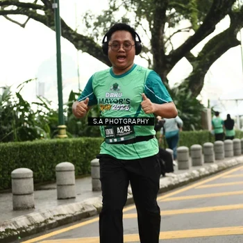 Runner Photo 8585528