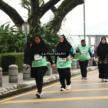 Runner Photo 8585642