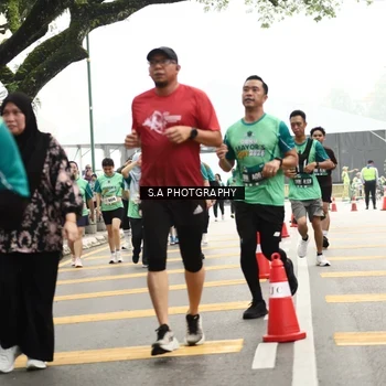 Runner Photo 8585679