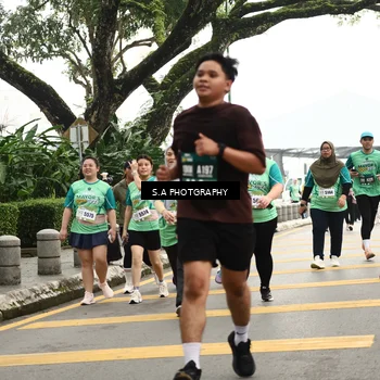 Runner Photo 8585723