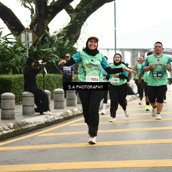 Runner Photo 8585899