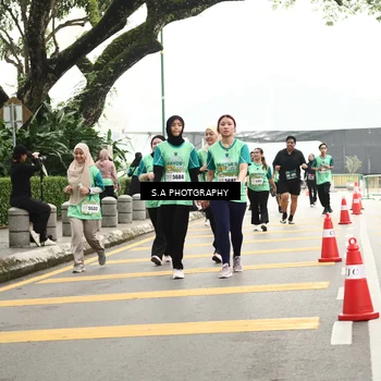 Runner Photo 8586293