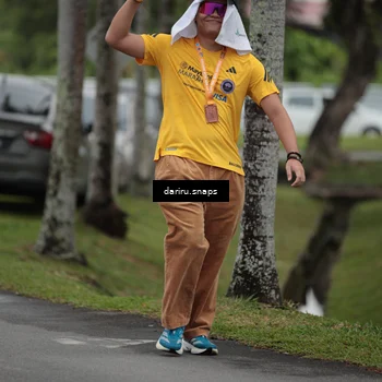 Runner Photo 8586306