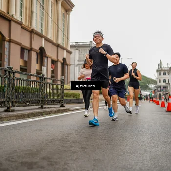 Runner Photo 8586501