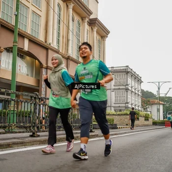 Runner Photo 8586516