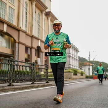 Runner Photo 8586547