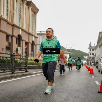 Runner Photo 8586743