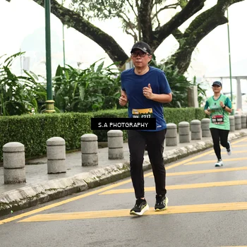 Runner Photo 8586788
