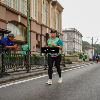 Runner Photo 8586874