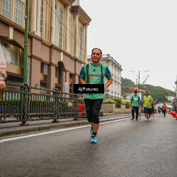 Runner Photo 8586883