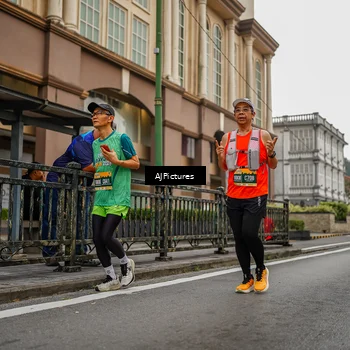 Runner Photo 8586909