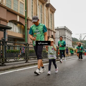 Runner Photo 8587039
