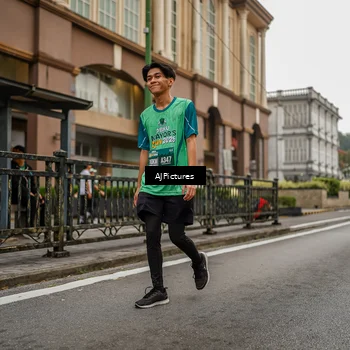 Runner Photo 8587058