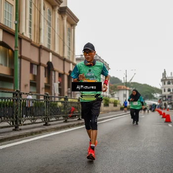 Runner Photo 8587059