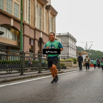 Runner Photo 8587099