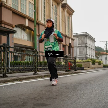 Runner Photo 8587175
