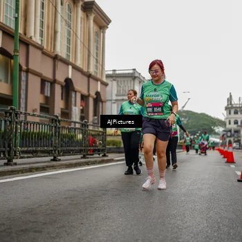 Runner Photo 8587241