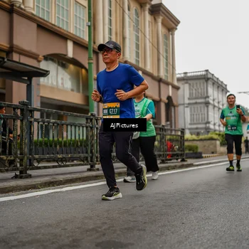 Runner Photo 8587274
