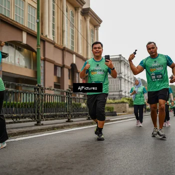 Runner Photo 8587280