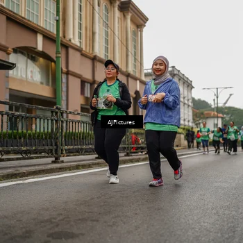 Runner Photo 8587304