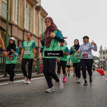 Runner Photo 8587331